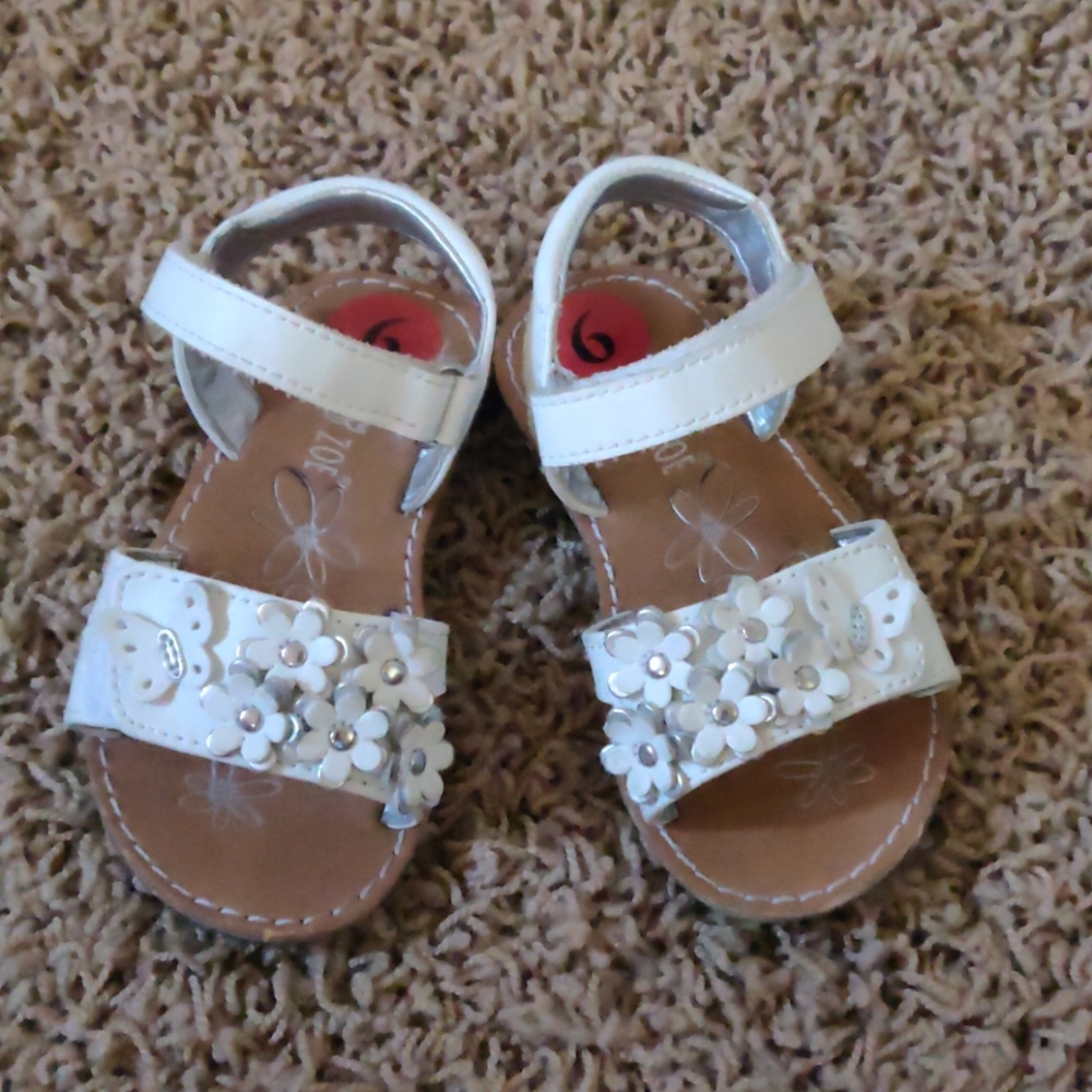 Cute little girls sandels